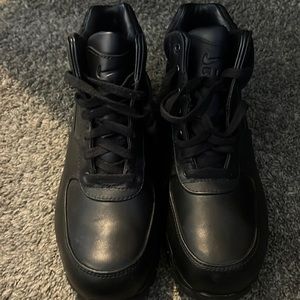 Nike boots !! Wore few times